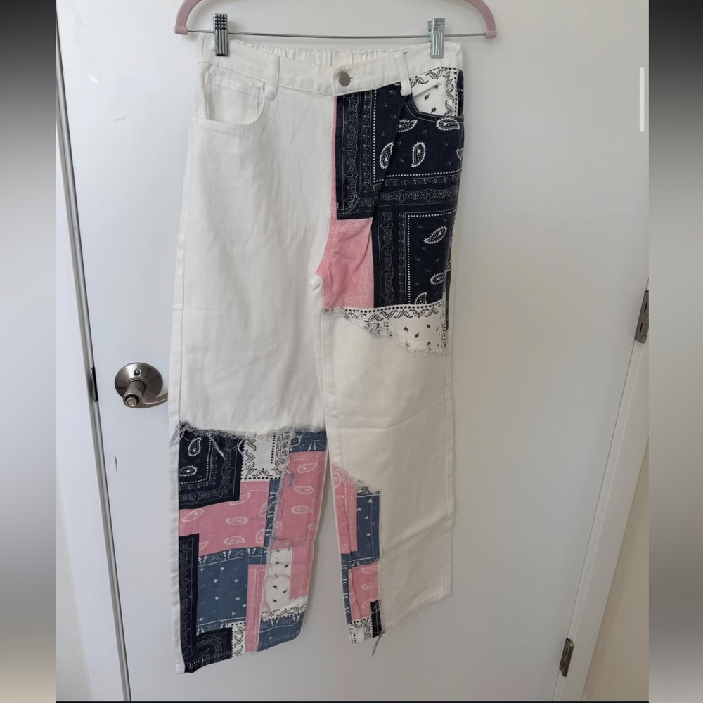 SHEIN White and Navy Bandana Print Pants